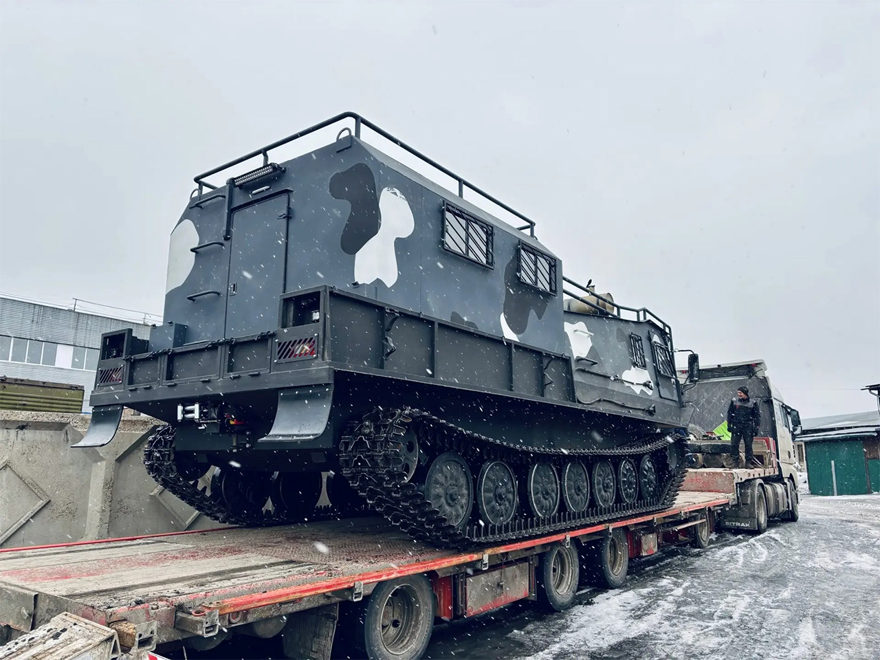 Отгрузили заказчику ТГВ-7 со съемным пассажирским модулем